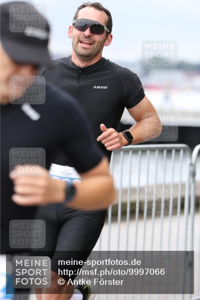 16.08.2026 - KN Förde Triathlon 2026 Antke Förster http://msf.ph/oto/9997066 16.08.2026 12:04:46 Laufen  meine-sportfotos.de