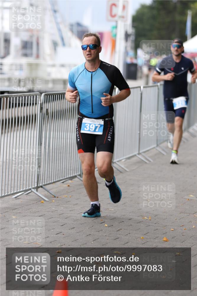 16.08.2026 - KN Förde Triathlon 2026 Antke Förster http://msf.ph/oto/9997083 16.08.2026 12:05:09 Laufen  meine-sportfotos.de