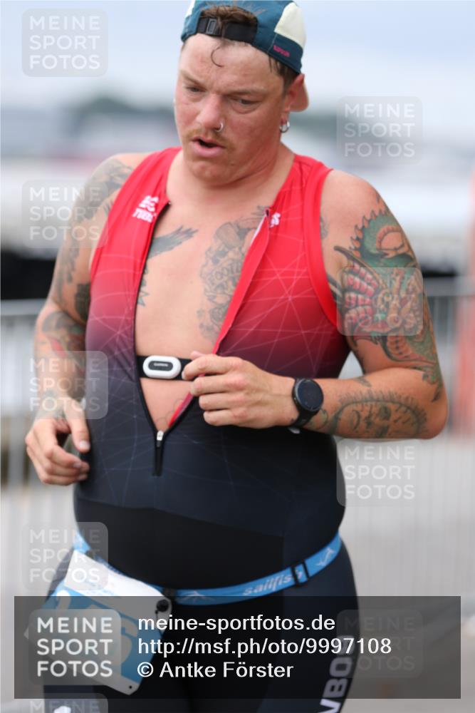 16.08.2026 - KN Förde Triathlon 2026 Antke Förster http://msf.ph/oto/9997108 16.08.2026 12:05:36 Laufen  meine-sportfotos.de