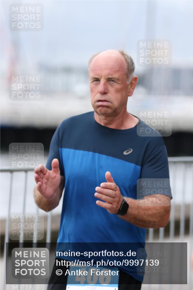 16.08.2026 - KN Förde Triathlon 2026 Antke Förster http://msf.ph/oto/9997139 16.08.2026 12:06:14 Laufen  meine-sportfotos.de