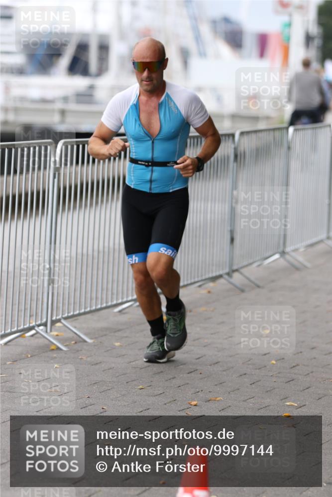 16.08.2026 - KN Förde Triathlon 2026 Antke Förster http://msf.ph/oto/9997144 16.08.2026 12:06:24 Laufen  meine-sportfotos.de