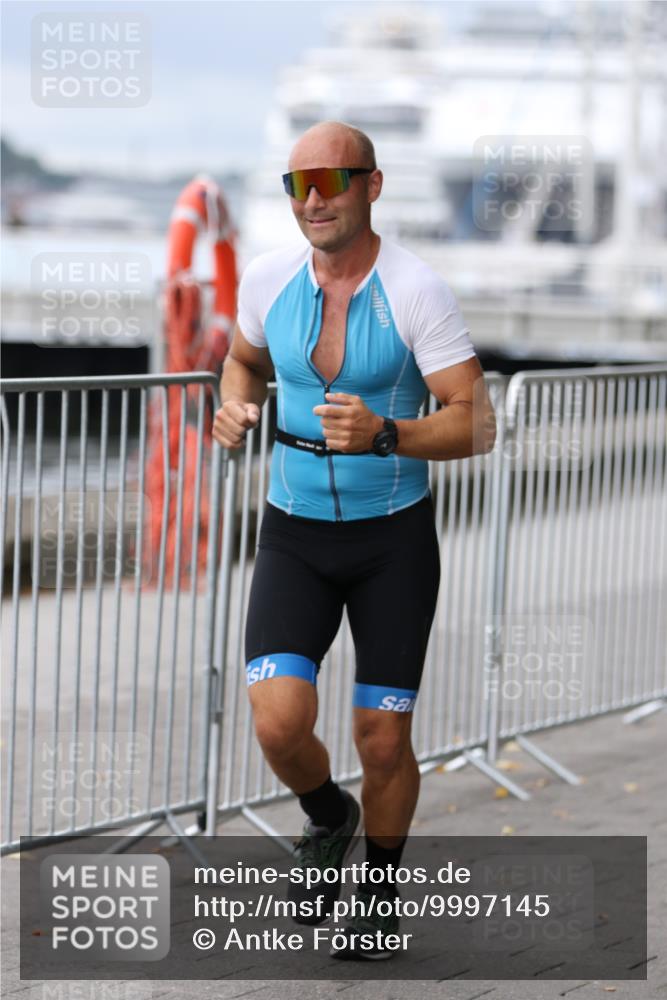 16.08.2026 - KN Förde Triathlon 2026 Antke Förster http://msf.ph/oto/9997145 16.08.2026 12:06:25 Laufen  meine-sportfotos.de