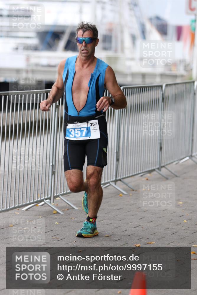 16.08.2026 - KN Förde Triathlon 2026 Antke Förster http://msf.ph/oto/9997155 16.08.2026 12:06:35 Laufen  meine-sportfotos.de