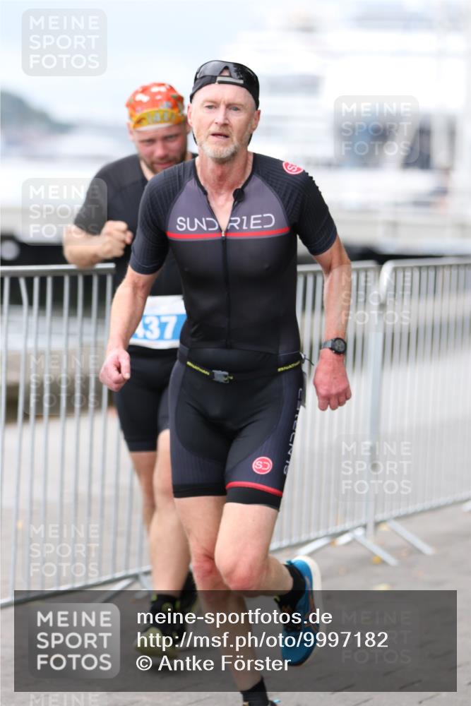 16.08.2026 - KN Förde Triathlon 2026 Antke Förster http://msf.ph/oto/9997182 16.08.2026 12:07:01 Laufen  meine-sportfotos.de