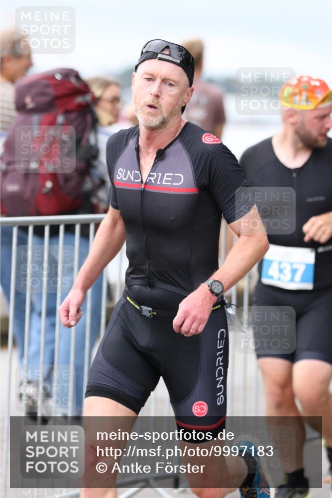 16.08.2026 - KN Förde Triathlon 2026 Antke Förster http://msf.ph/oto/9997183 16.08.2026 12:07:01 Laufen  meine-sportfotos.de