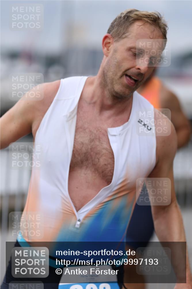 16.08.2026 - KN Förde Triathlon 2026 Antke Förster http://msf.ph/oto/9997193 16.08.2026 12:07:16 Laufen  meine-sportfotos.de