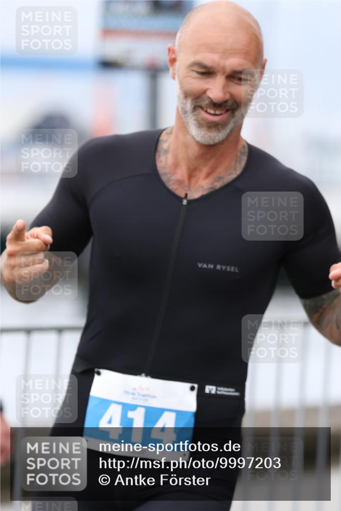 16.08.2026 - KN Förde Triathlon 2026 Antke Förster http://msf.ph/oto/9997203 16.08.2026 12:07:23 Laufen  meine-sportfotos.de