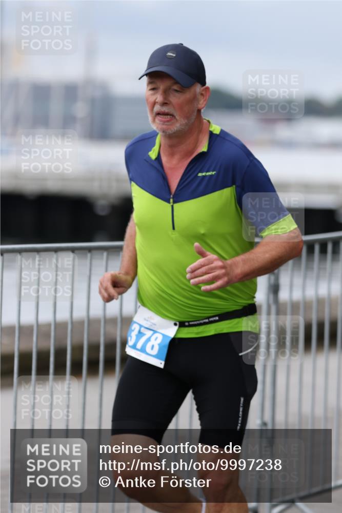 16.08.2026 - KN Förde Triathlon 2026 Antke Förster http://msf.ph/oto/9997238 16.08.2026 12:08:04 Laufen  meine-sportfotos.de