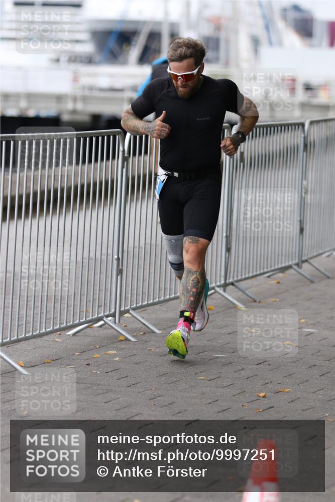 16.08.2026 - KN Förde Triathlon 2026 Antke Förster http://msf.ph/oto/9997251 16.08.2026 12:08:20 Laufen  meine-sportfotos.de