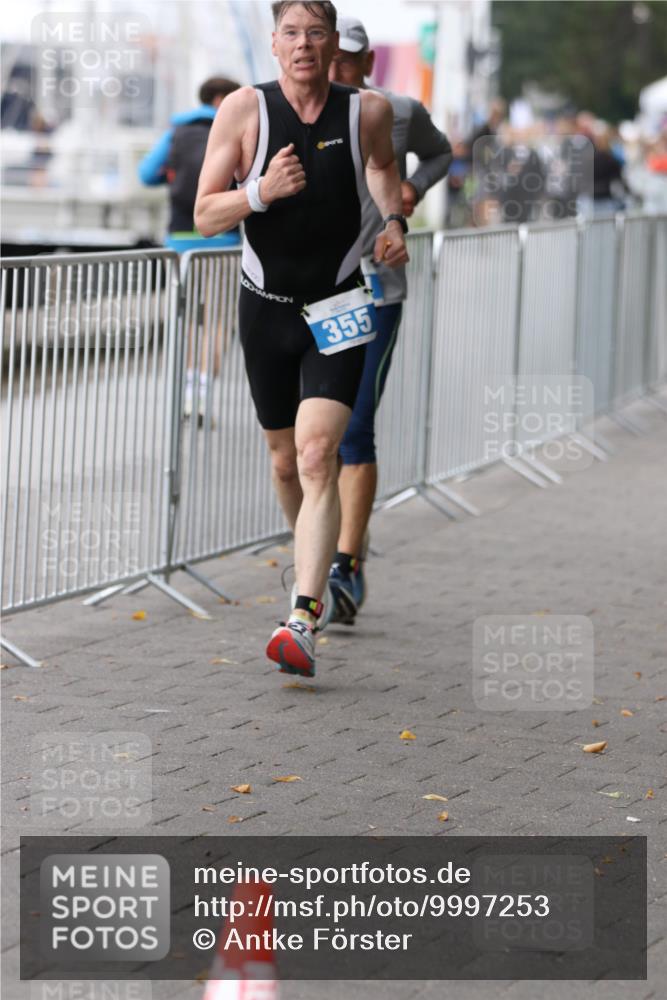 16.08.2026 - KN Förde Triathlon 2026 Antke Förster http://msf.ph/oto/9997253 16.08.2026 12:08:22 Laufen  meine-sportfotos.de
