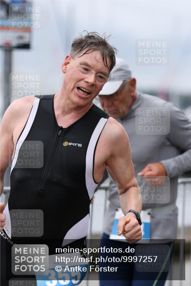 16.08.2026 - KN Förde Triathlon 2026 Antke Förster http://msf.ph/oto/9997257 16.08.2026 12:08:25 Laufen  meine-sportfotos.de