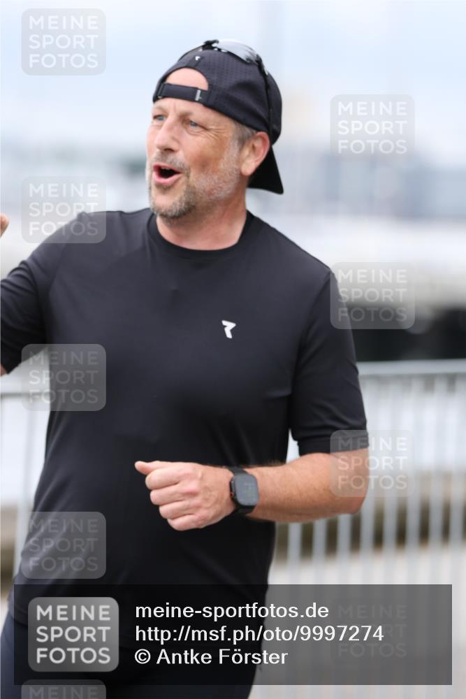 16.08.2026 - KN Förde Triathlon 2026 Antke Förster http://msf.ph/oto/9997274 16.08.2026 12:08:41 Laufen  meine-sportfotos.de