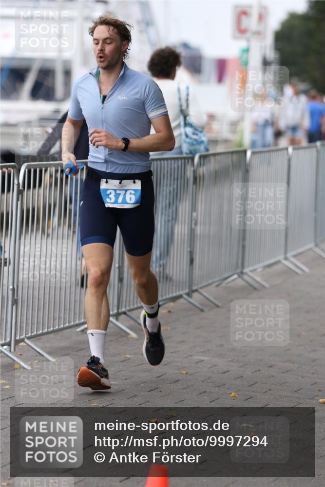 16.08.2026 - KN Förde Triathlon 2026 Antke Förster http://msf.ph/oto/9997294 16.08.2026 12:09:12 Laufen  meine-sportfotos.de
