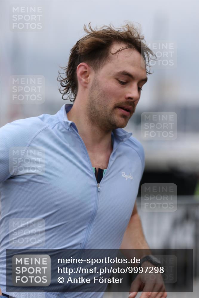 16.08.2026 - KN Förde Triathlon 2026 Antke Förster http://msf.ph/oto/9997298 16.08.2026 12:09:16 Laufen  meine-sportfotos.de