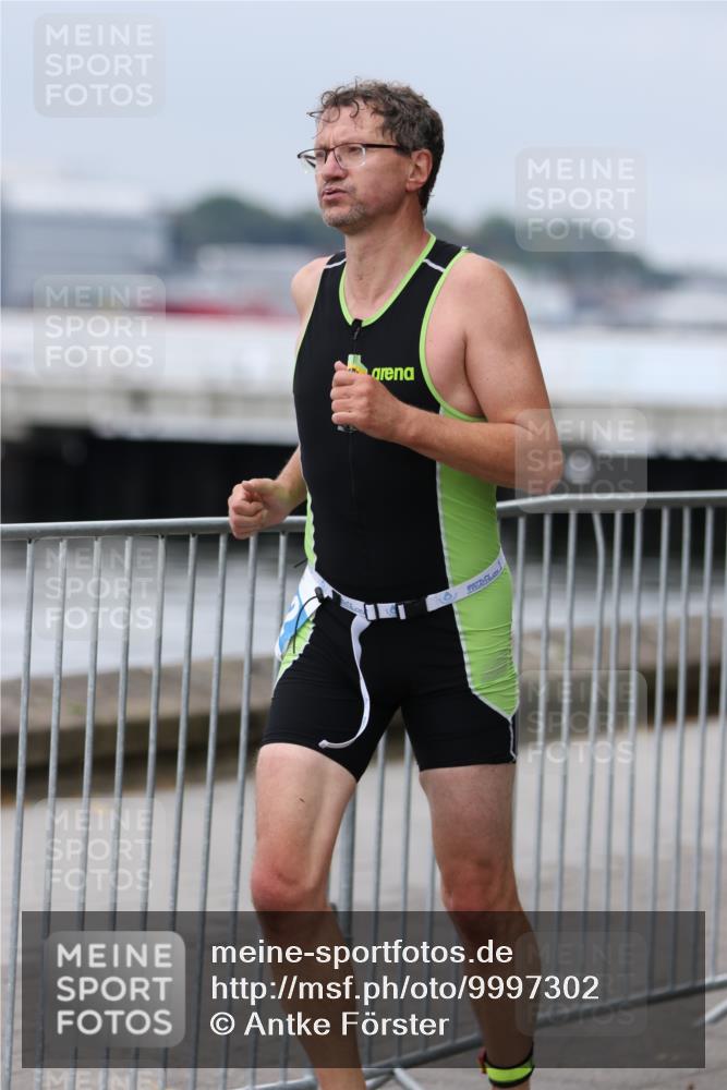16.08.2026 - KN Förde Triathlon 2026 Antke Förster http://msf.ph/oto/9997302 16.08.2026 12:09:29 Laufen  meine-sportfotos.de