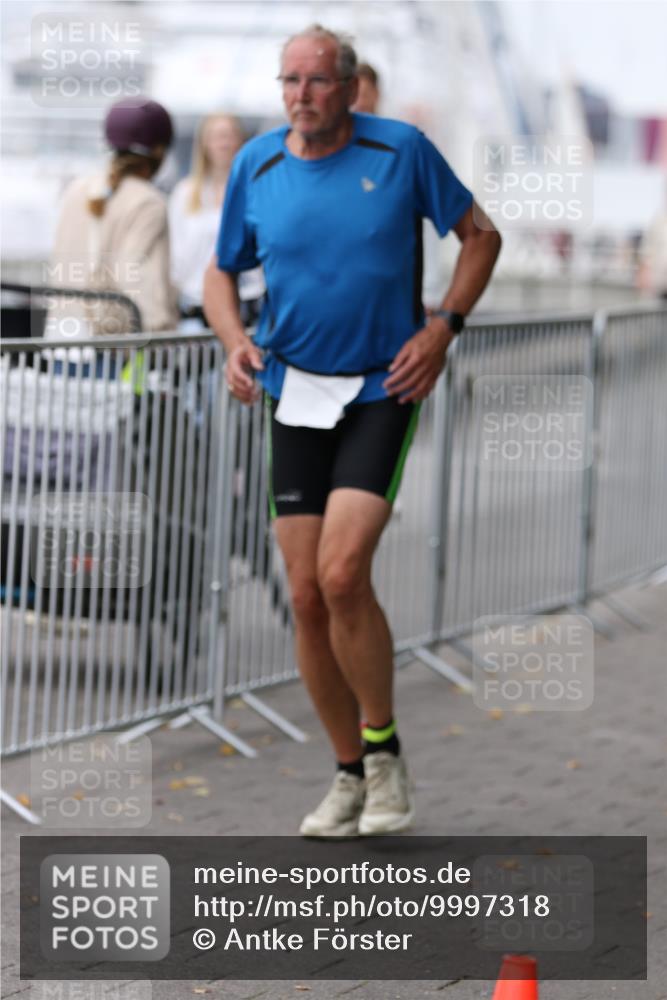 16.08.2026 - KN Förde Triathlon 2026 Antke Förster http://msf.ph/oto/9997318 16.08.2026 12:09:47 Laufen  meine-sportfotos.de