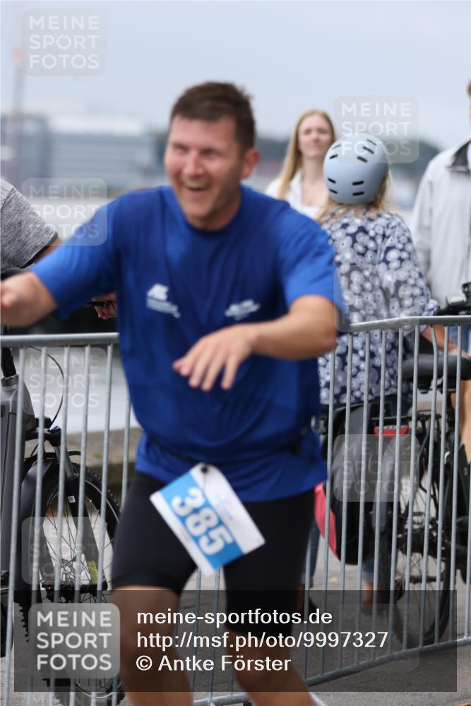 16.08.2026 - KN Förde Triathlon 2026 Antke Förster http://msf.ph/oto/9997327 16.08.2026 12:09:53 Laufen  meine-sportfotos.de