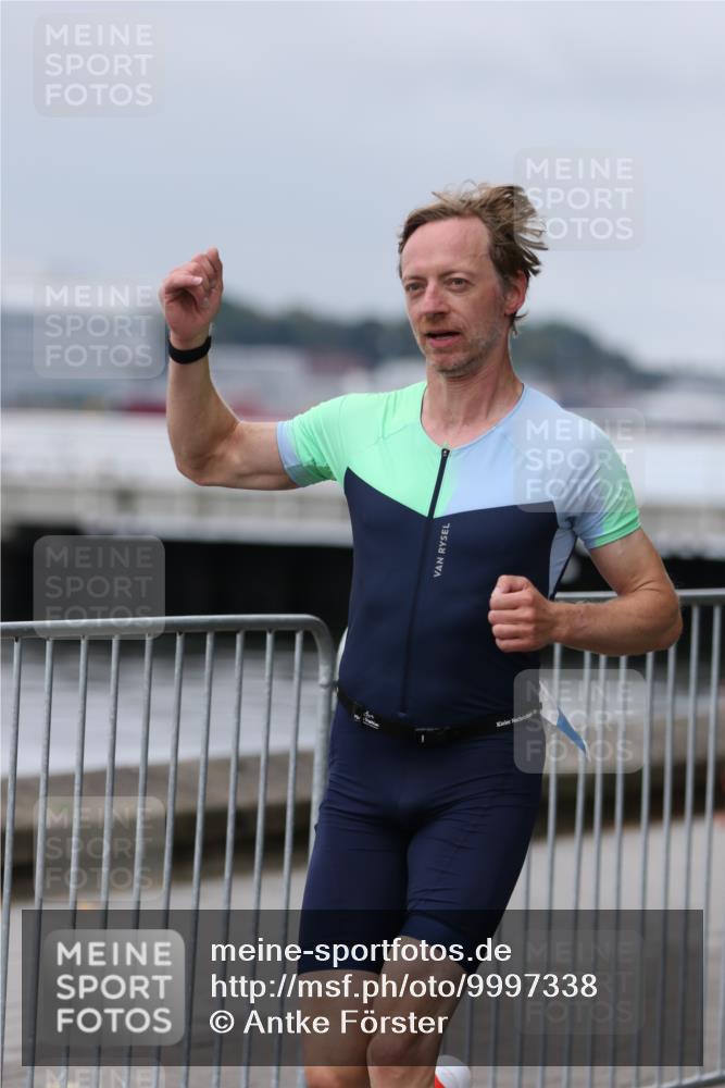 16.08.2026 - KN Förde Triathlon 2026 Antke Förster http://msf.ph/oto/9997338 16.08.2026 12:10:06 Laufen  meine-sportfotos.de