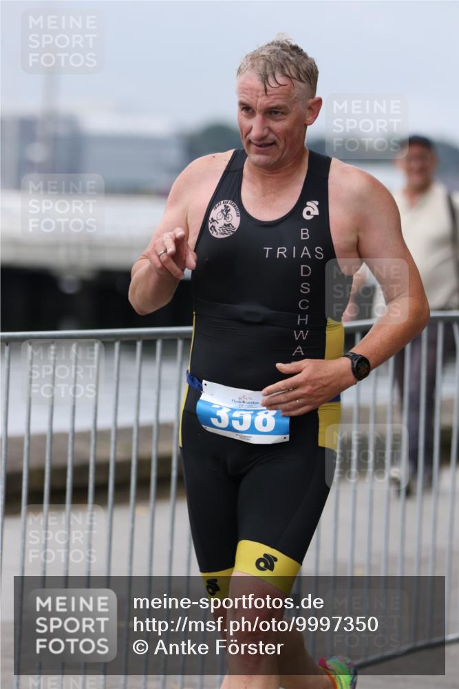16.08.2026 - KN Förde Triathlon 2026 Antke Förster http://msf.ph/oto/9997350 16.08.2026 12:10:15 Laufen  meine-sportfotos.de