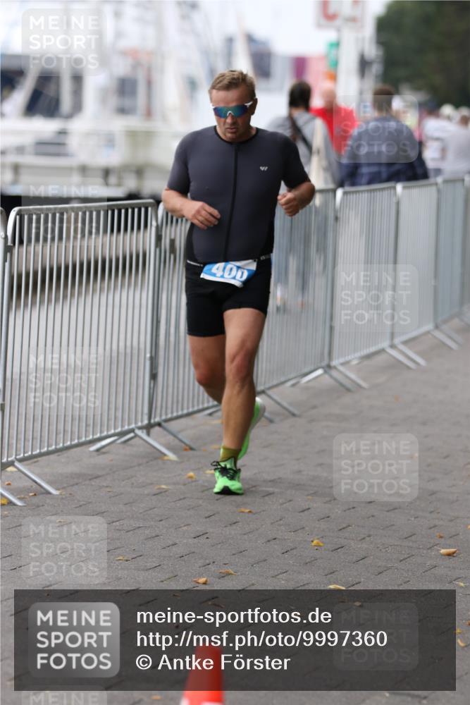 16.08.2026 - KN Förde Triathlon 2026 Antke Förster http://msf.ph/oto/9997360 16.08.2026 12:10:47 Laufen  meine-sportfotos.de