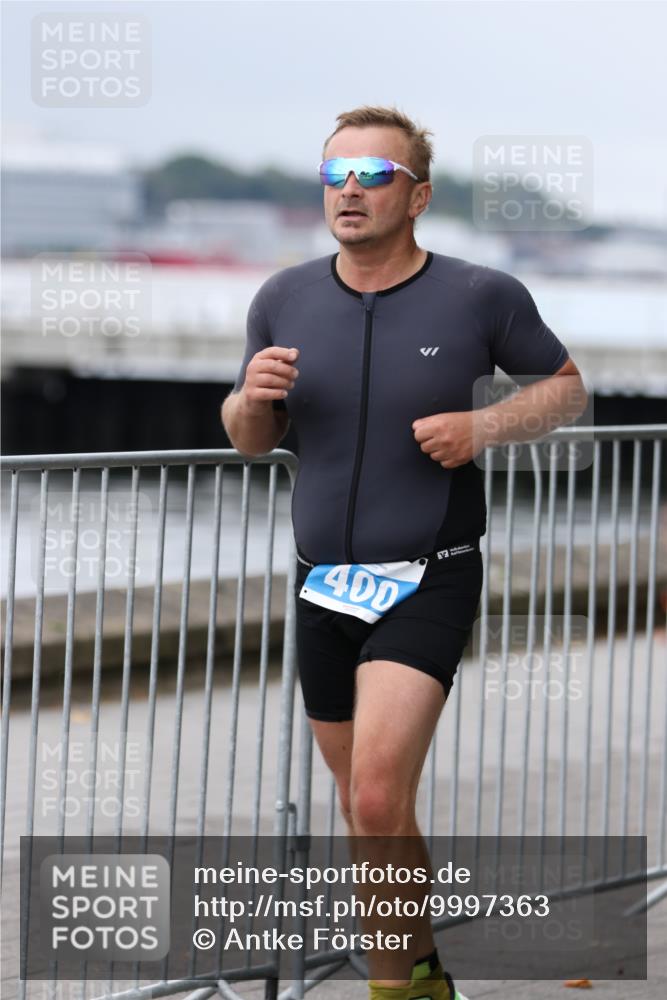 16.08.2026 - KN Förde Triathlon 2026 Antke Förster http://msf.ph/oto/9997363 16.08.2026 12:10:50 Laufen  meine-sportfotos.de
