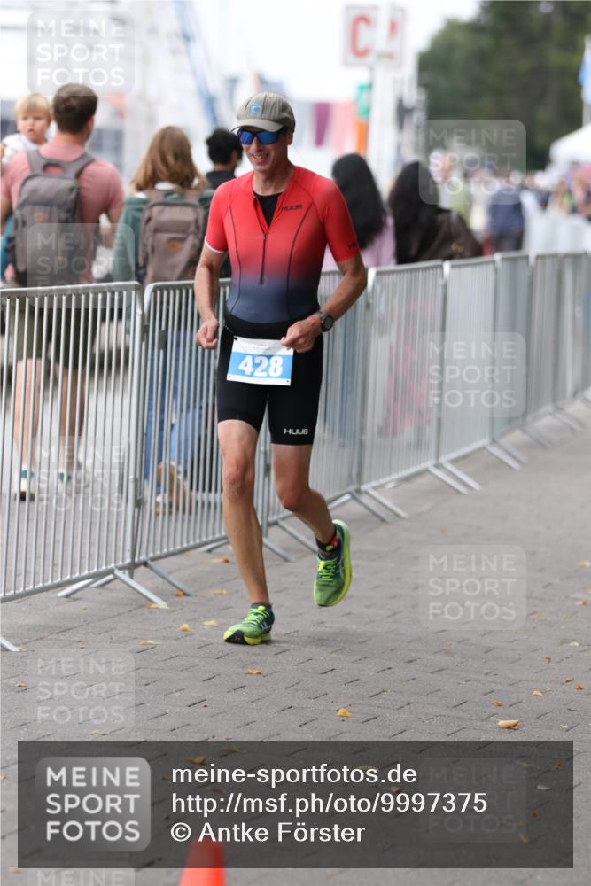 16.08.2026 - KN Förde Triathlon 2026 Antke Förster http://msf.ph/oto/9997375 16.08.2026 12:11:21 Laufen  meine-sportfotos.de