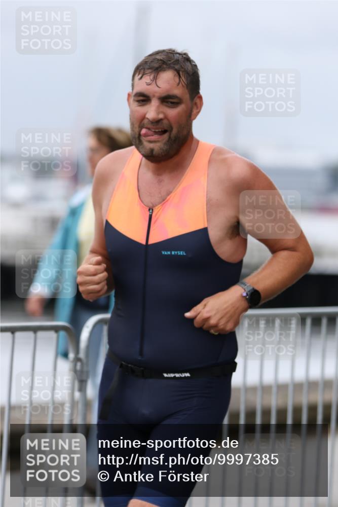 16.08.2026 - KN Förde Triathlon 2026 Antke Förster http://msf.ph/oto/9997385 16.08.2026 12:11:29 Laufen  meine-sportfotos.de
