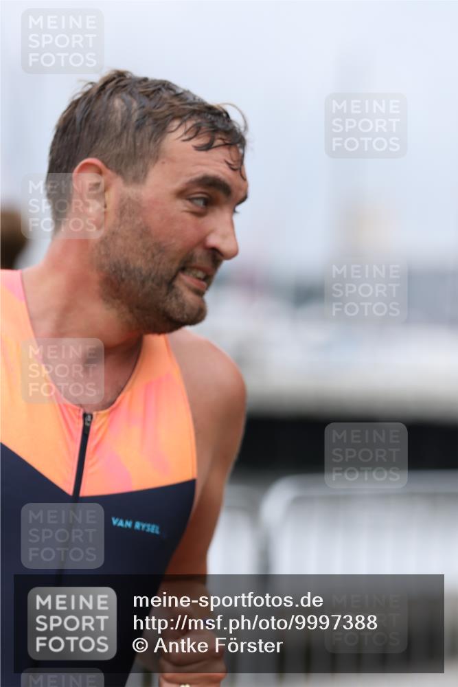 16.08.2026 - KN Förde Triathlon 2026 Antke Förster http://msf.ph/oto/9997388 16.08.2026 12:11:30 Laufen  meine-sportfotos.de