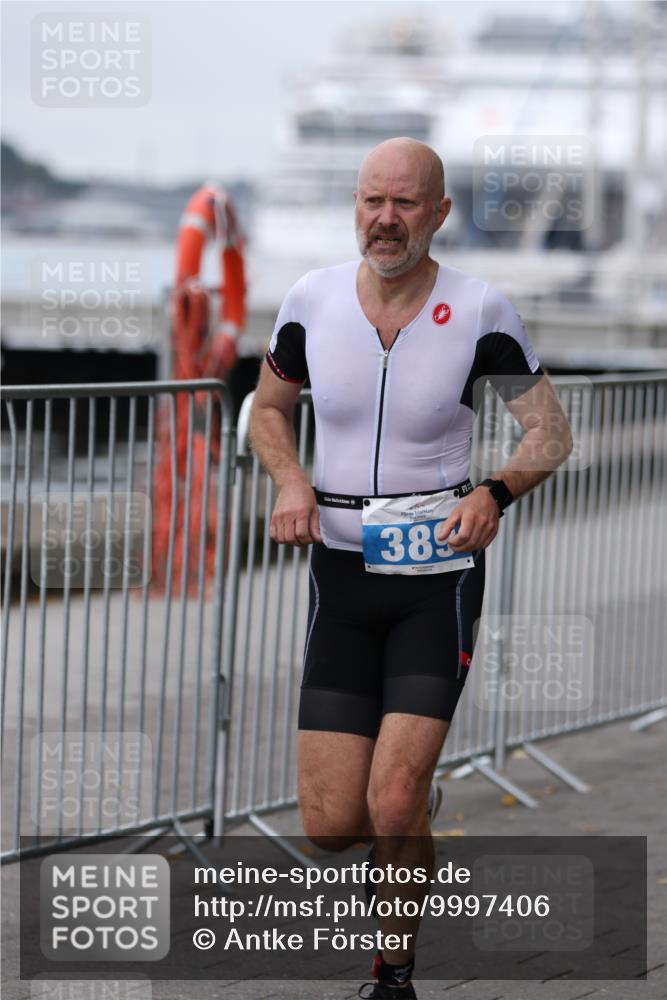 16.08.2026 - KN Förde Triathlon 2026 Antke Förster http://msf.ph/oto/9997406 16.08.2026 12:12:00 Laufen  meine-sportfotos.de
