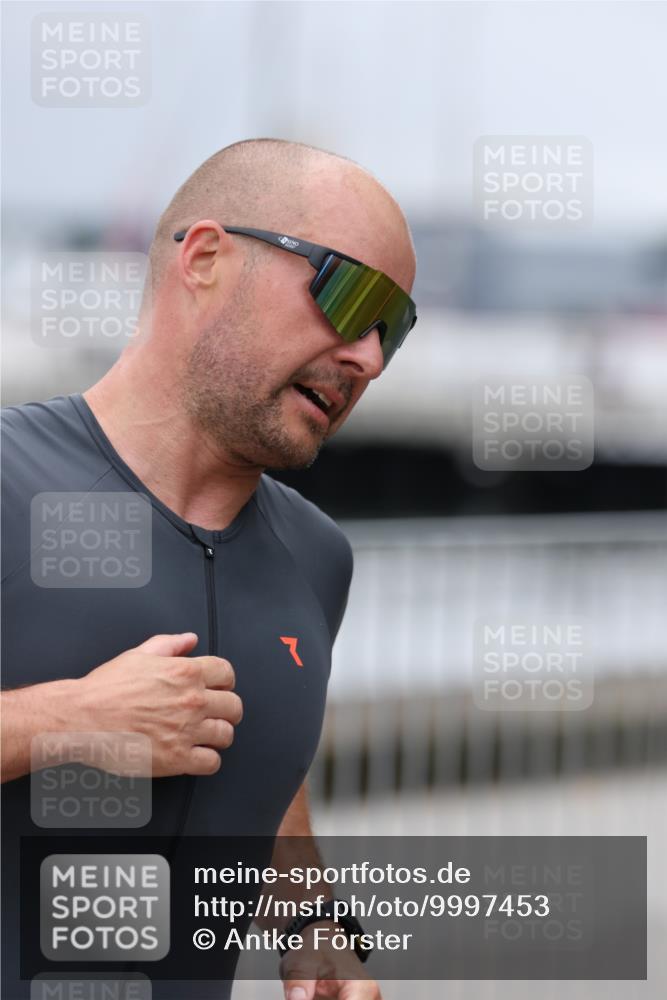 16.08.2026 - KN Förde Triathlon 2026 Antke Förster http://msf.ph/oto/9997453 16.08.2026 12:13:30 Laufen  meine-sportfotos.de