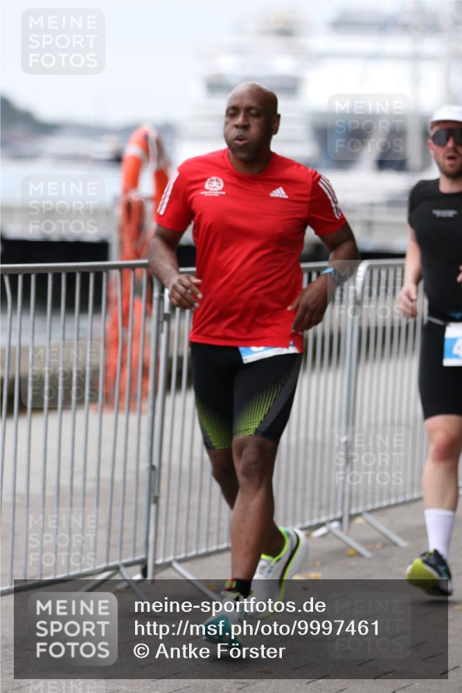 16.08.2026 - KN Förde Triathlon 2026 Antke Förster http://msf.ph/oto/9997461 16.08.2026 12:14:02 Laufen  meine-sportfotos.de
