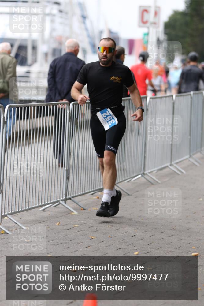 16.08.2026 - KN Förde Triathlon 2026 Antke Förster http://msf.ph/oto/9997477 16.08.2026 12:14:28 Laufen  meine-sportfotos.de