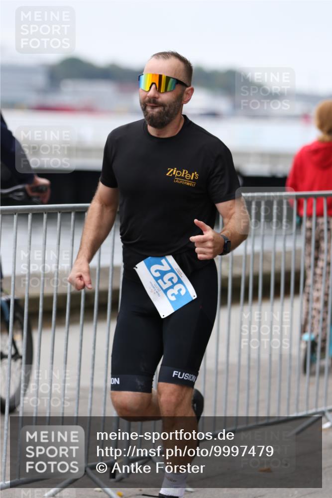 16.08.2026 - KN Förde Triathlon 2026 Antke Förster http://msf.ph/oto/9997479 16.08.2026 12:14:30 Laufen  meine-sportfotos.de