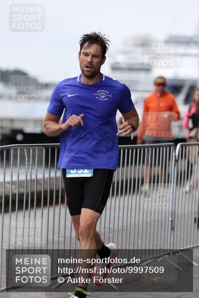 16.08.2026 - KN Förde Triathlon 2026 Antke Förster http://msf.ph/oto/9997509 16.08.2026 12:15:18 Laufen  meine-sportfotos.de