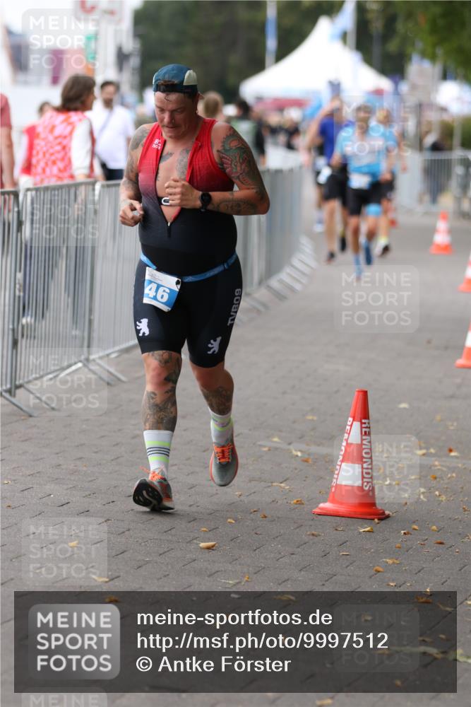 16.08.2026 - KN Förde Triathlon 2026 Antke Förster http://msf.ph/oto/9997512 16.08.2026 12:15:32 Laufen  meine-sportfotos.de
