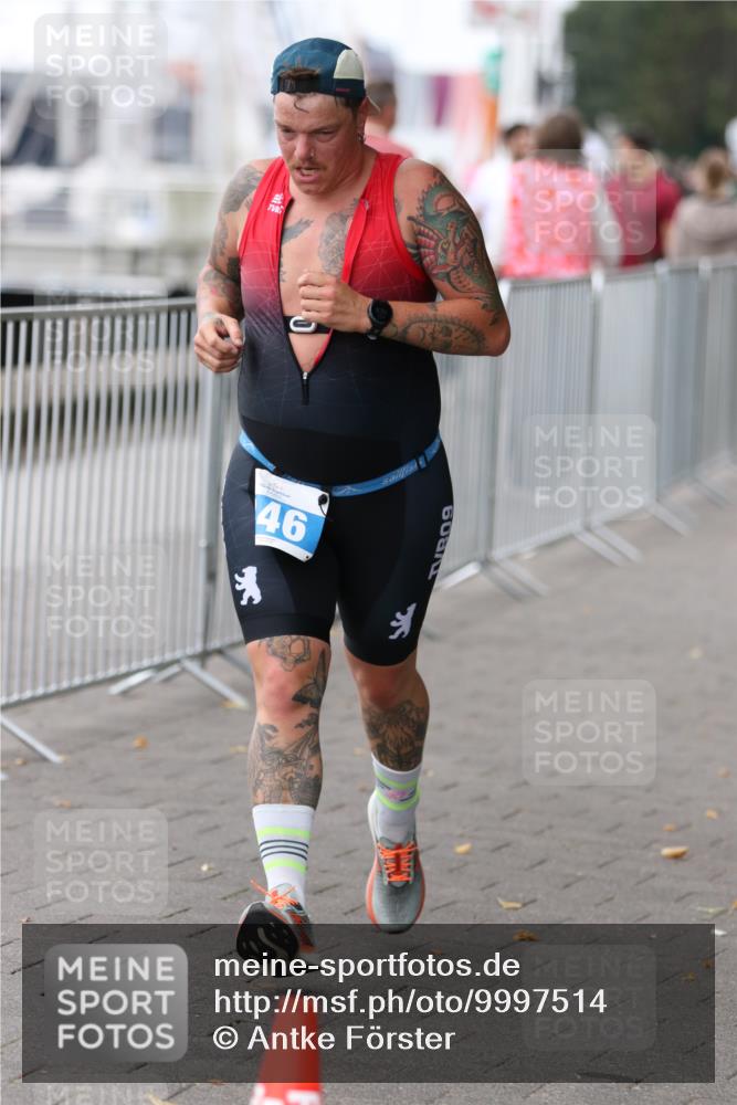 16.08.2026 - KN Förde Triathlon 2026 Antke Förster http://msf.ph/oto/9997514 16.08.2026 12:15:33 Laufen  meine-sportfotos.de
