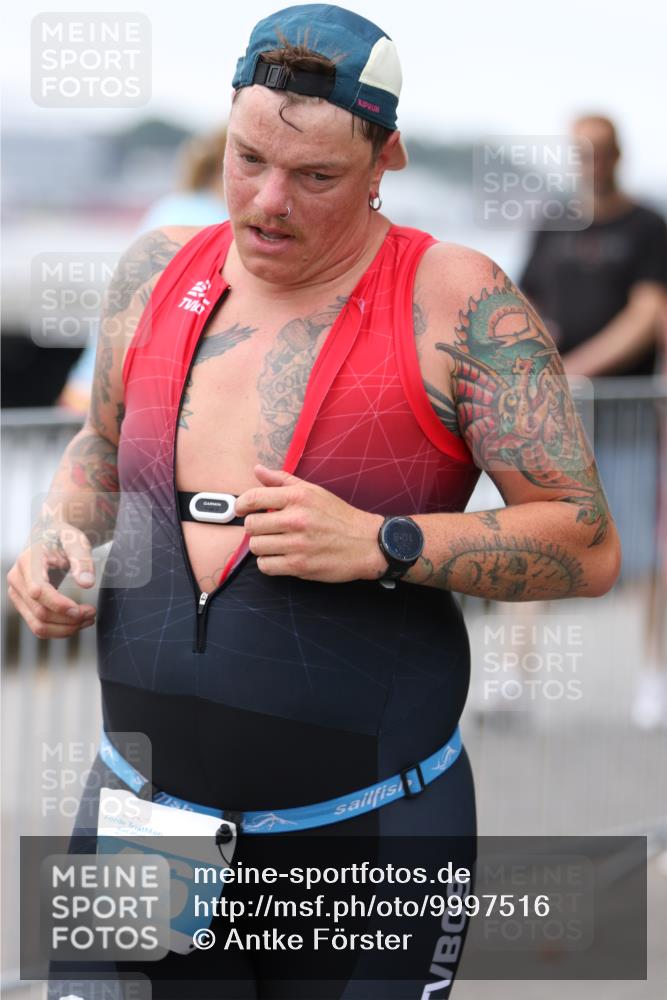 16.08.2026 - KN Förde Triathlon 2026 Antke Förster http://msf.ph/oto/9997516 16.08.2026 12:15:35 Laufen  meine-sportfotos.de