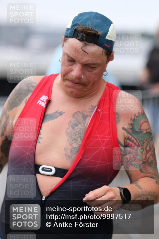 16.08.2026 - KN Förde Triathlon 2026 Antke Förster http://msf.ph/oto/9997517 16.08.2026 12:15:36 Laufen  meine-sportfotos.de