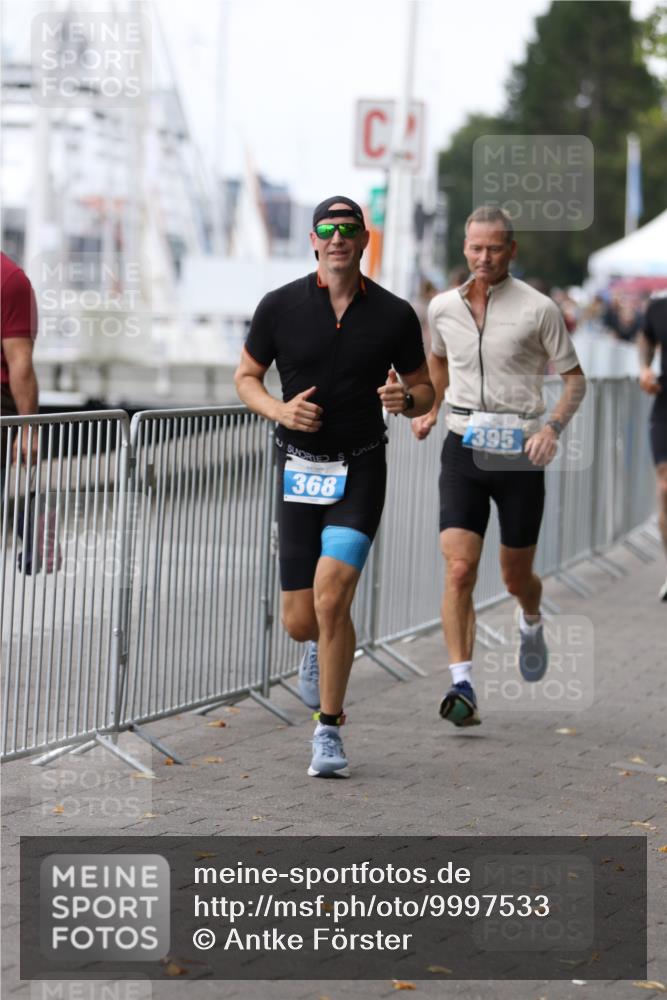 16.08.2026 - KN Förde Triathlon 2026 Antke Förster http://msf.ph/oto/9997533 16.08.2026 12:15:57 Laufen  meine-sportfotos.de
