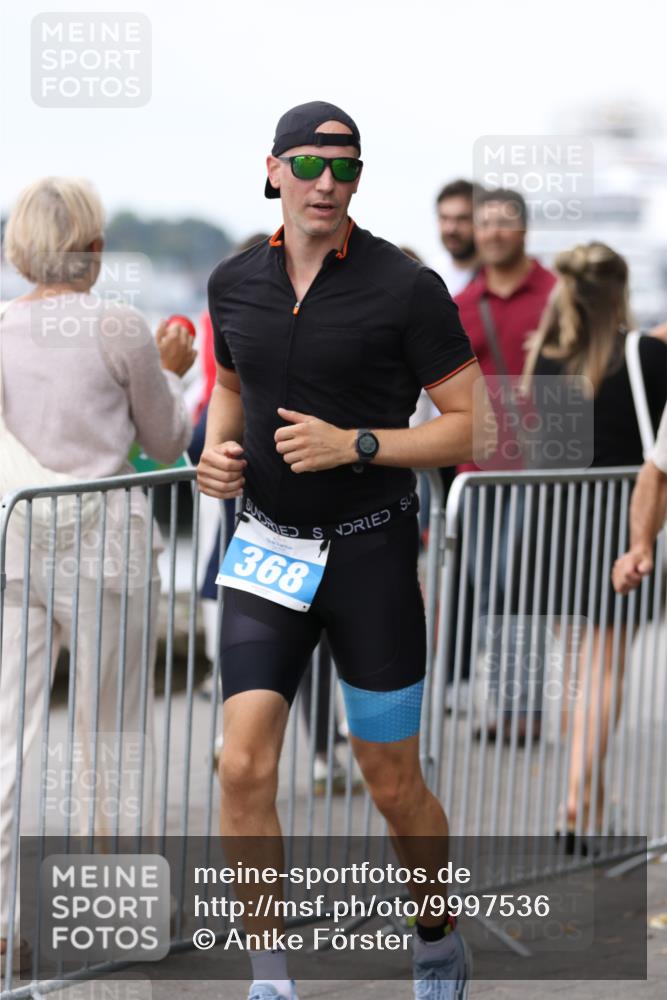 16.08.2026 - KN Förde Triathlon 2026 Antke Förster http://msf.ph/oto/9997536 16.08.2026 12:15:59 Laufen  meine-sportfotos.de