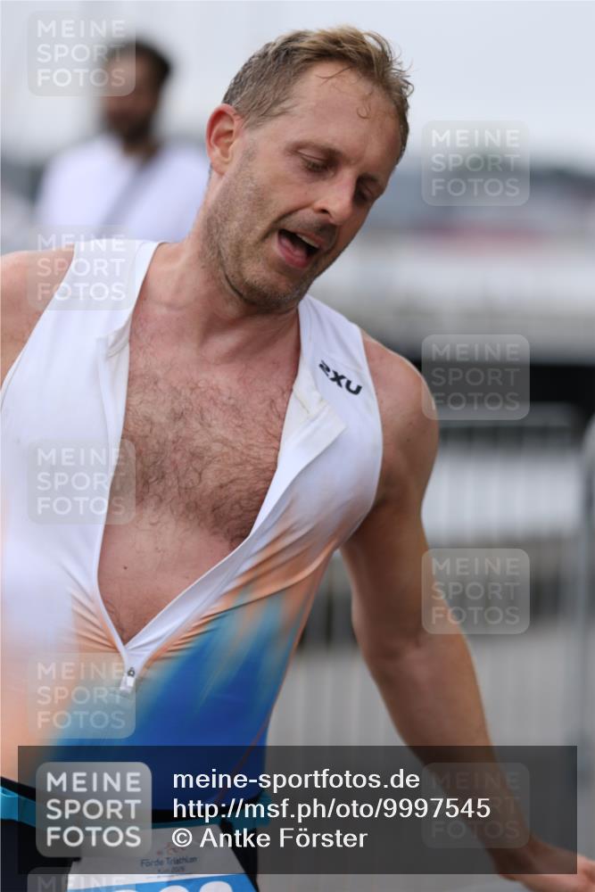 16.08.2026 - KN Förde Triathlon 2026 Antke Förster http://msf.ph/oto/9997545 16.08.2026 12:16:08 Laufen  meine-sportfotos.de