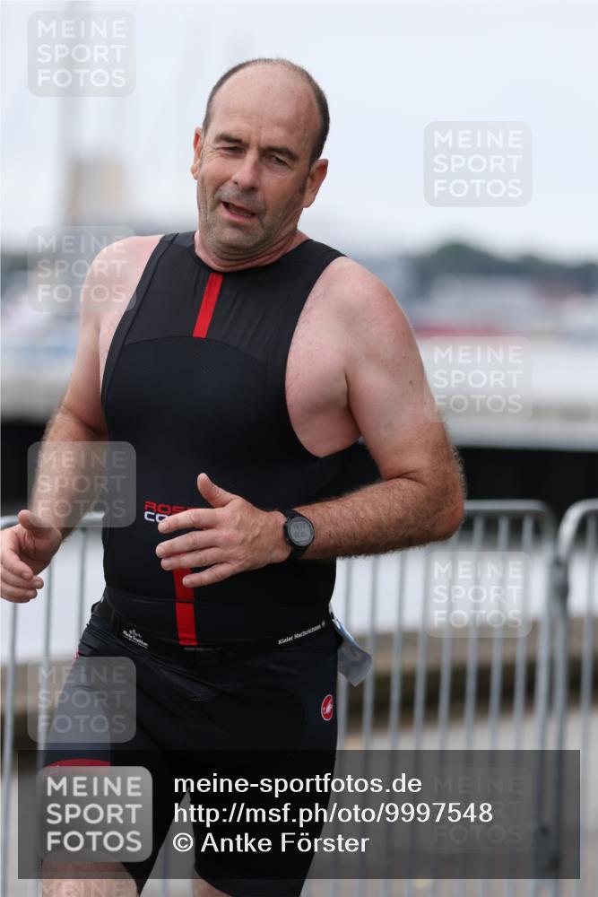 16.08.2026 - KN Förde Triathlon 2026 Antke Förster http://msf.ph/oto/9997548 16.08.2026 12:16:11 Laufen  meine-sportfotos.de