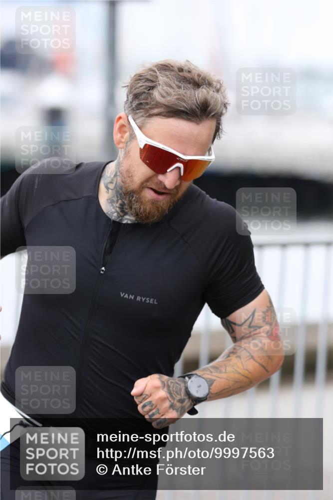 16.08.2026 - KN Förde Triathlon 2026 Antke Förster http://msf.ph/oto/9997563 16.08.2026 12:16:25 Laufen  meine-sportfotos.de
