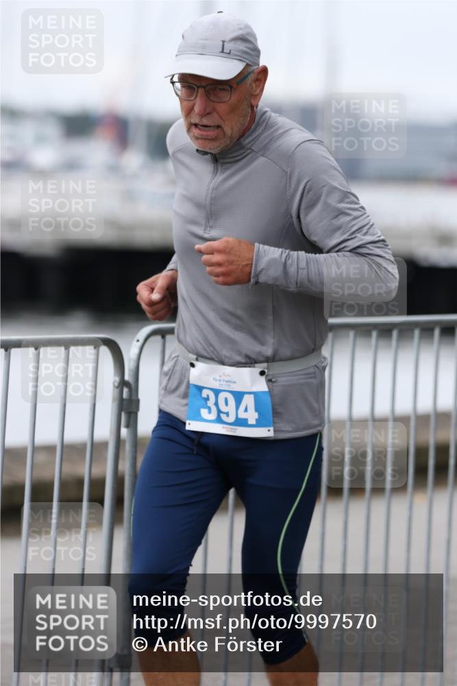 16.08.2026 - KN Förde Triathlon 2026 Antke Förster http://msf.ph/oto/9997570 16.08.2026 12:16:45 Laufen  meine-sportfotos.de