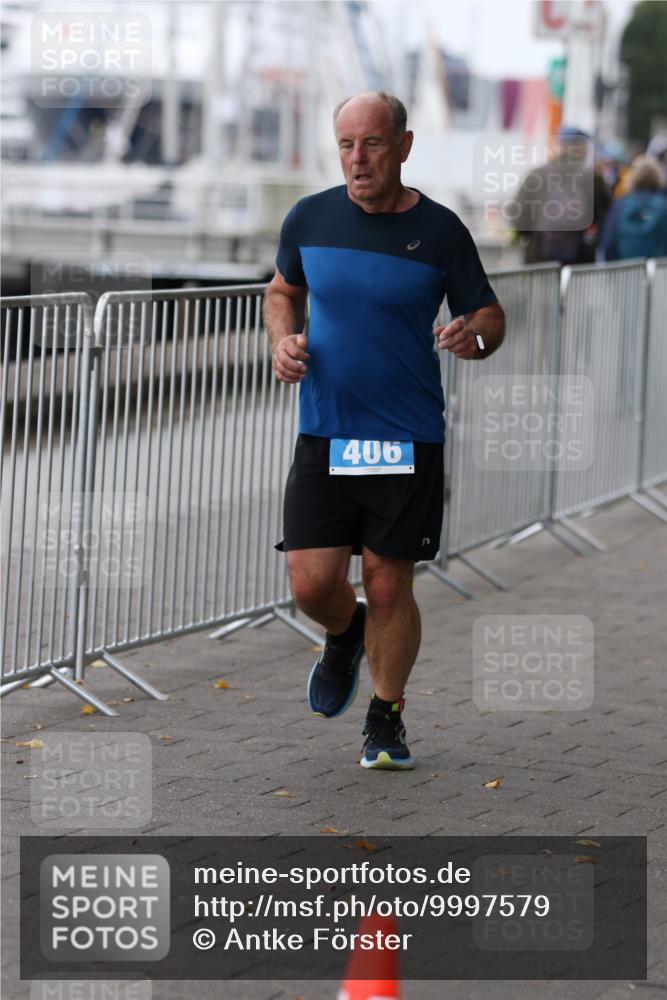 16.08.2026 - KN Förde Triathlon 2026 Antke Förster http://msf.ph/oto/9997579 16.08.2026 12:16:59 Laufen  meine-sportfotos.de