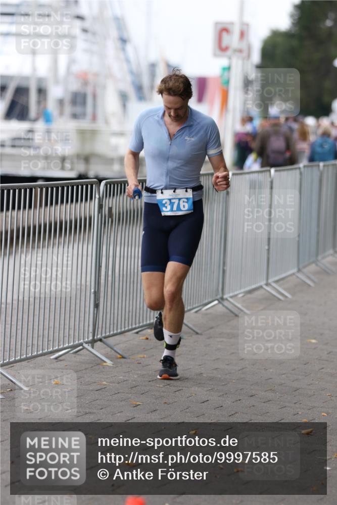 16.08.2026 - KN Förde Triathlon 2026 Antke Förster http://msf.ph/oto/9997585 16.08.2026 12:17:09 Laufen  meine-sportfotos.de