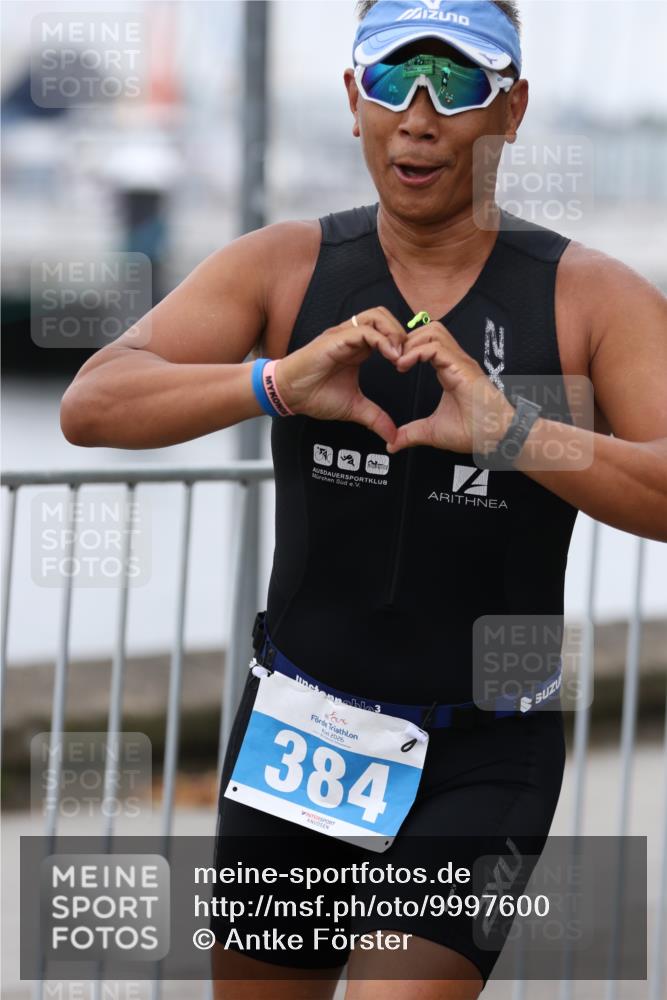 16.08.2026 - KN Förde Triathlon 2026 Antke Förster http://msf.ph/oto/9997600 16.08.2026 12:17:31 Laufen  meine-sportfotos.de