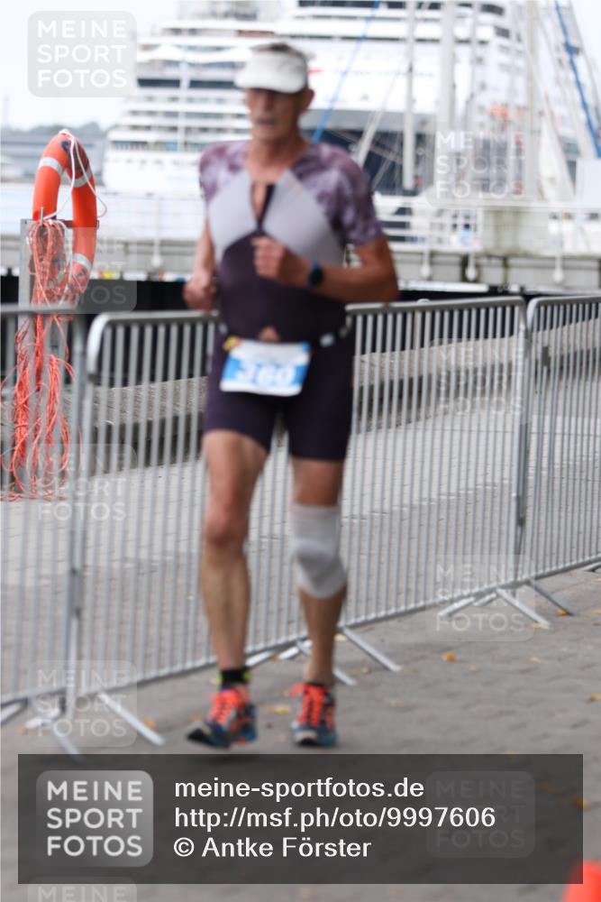16.08.2026 - KN Förde Triathlon 2026 Antke Förster http://msf.ph/oto/9997606 16.08.2026 12:17:44 Laufen  meine-sportfotos.de