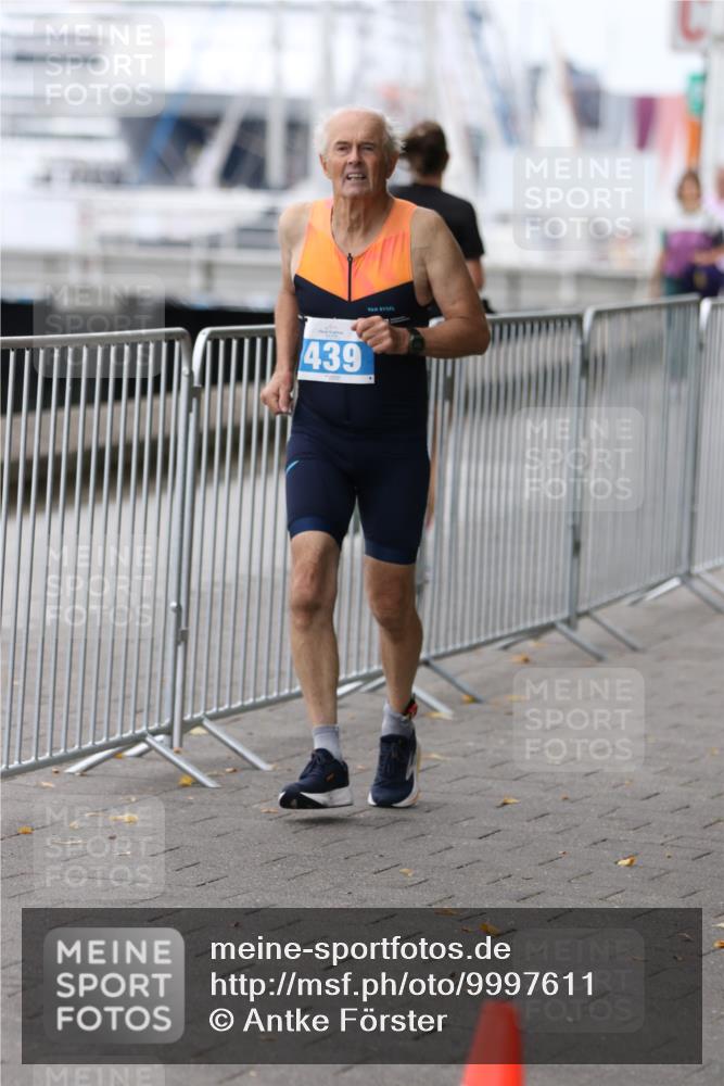 16.08.2026 - KN Förde Triathlon 2026 Antke Förster http://msf.ph/oto/9997611 16.08.2026 12:17:49 Laufen  meine-sportfotos.de