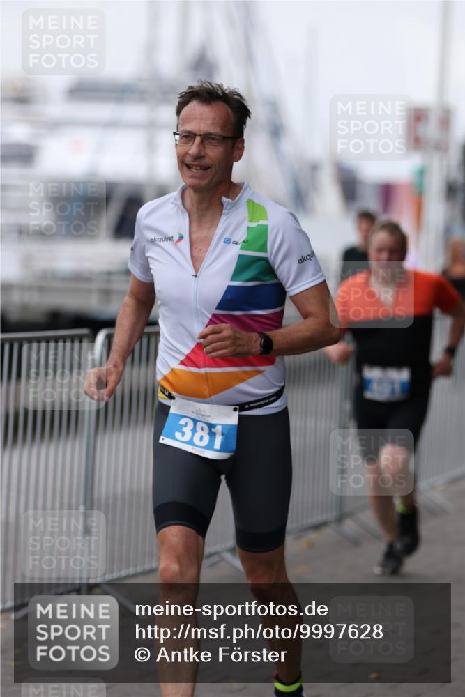 16.08.2026 - KN Förde Triathlon 2026 Antke Förster http://msf.ph/oto/9997628 16.08.2026 12:18:04 Laufen  meine-sportfotos.de